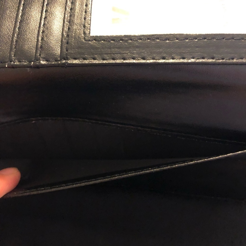 Kut from the Kloth Slim Striped Wallet - Picture 5 of 8